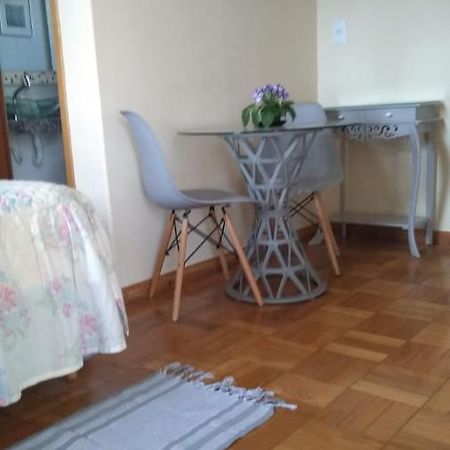 São João del ReiFlat Em Local Tranquilo, Com Garagem Dois Quarteiroes Do Centro Historico, 15 Min De Tiradentesアパートメント エクステリア 写真